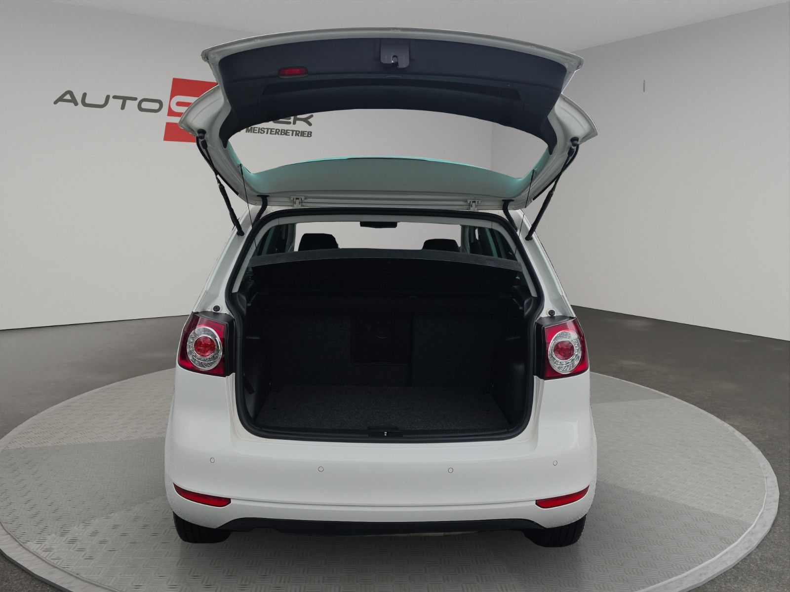 Fahrzeugabbildung Volkswagen Golf Plus VI Team AUTOMATIK STEUERKETT TÜV NEU