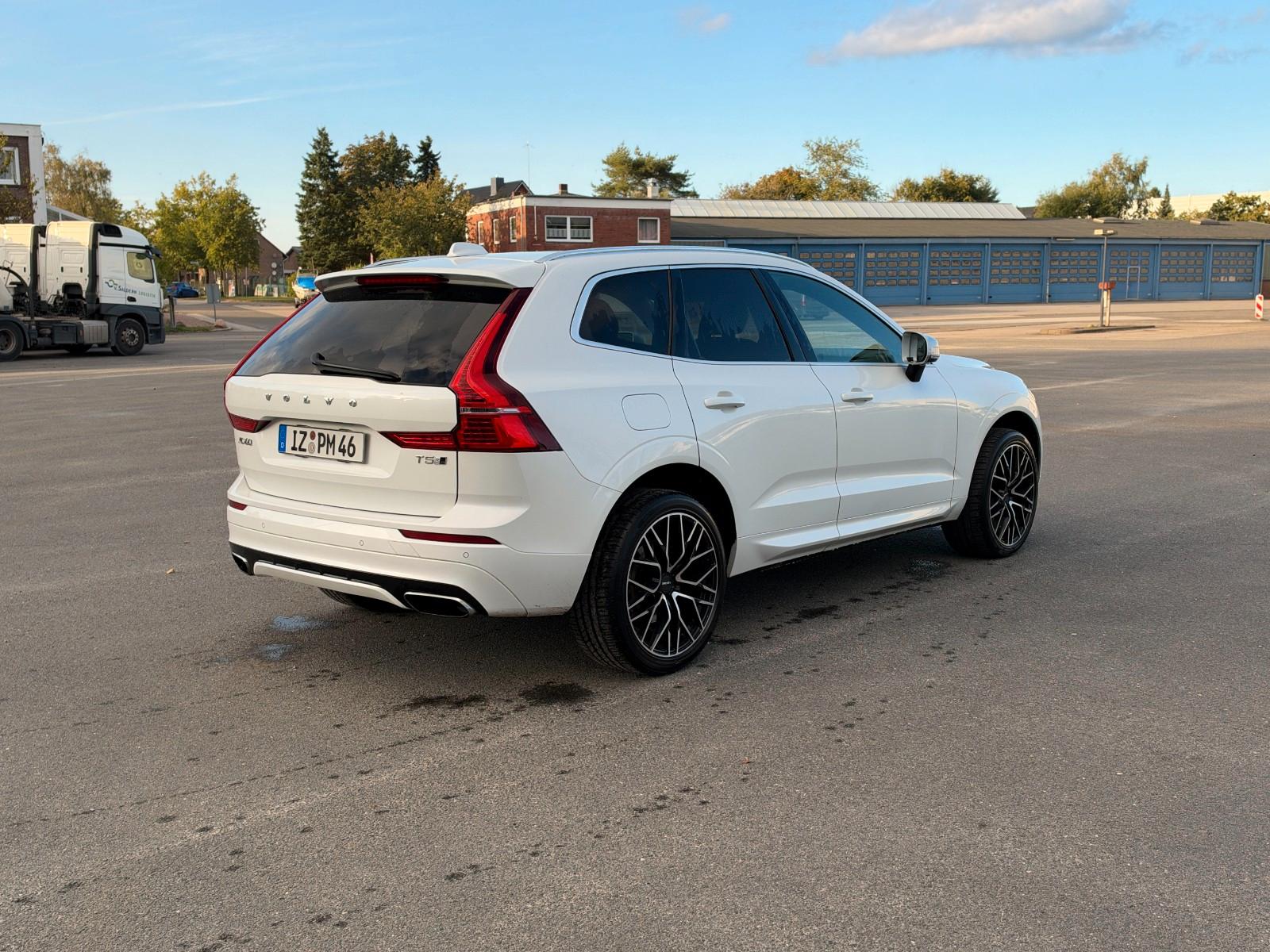 Volvo XC60 T5 AWD R Design Geartronic R Design