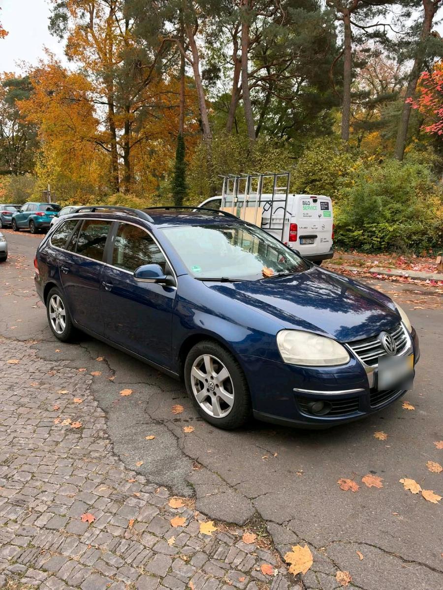 Volkswagen Golf 2008 — вигляд ззаду