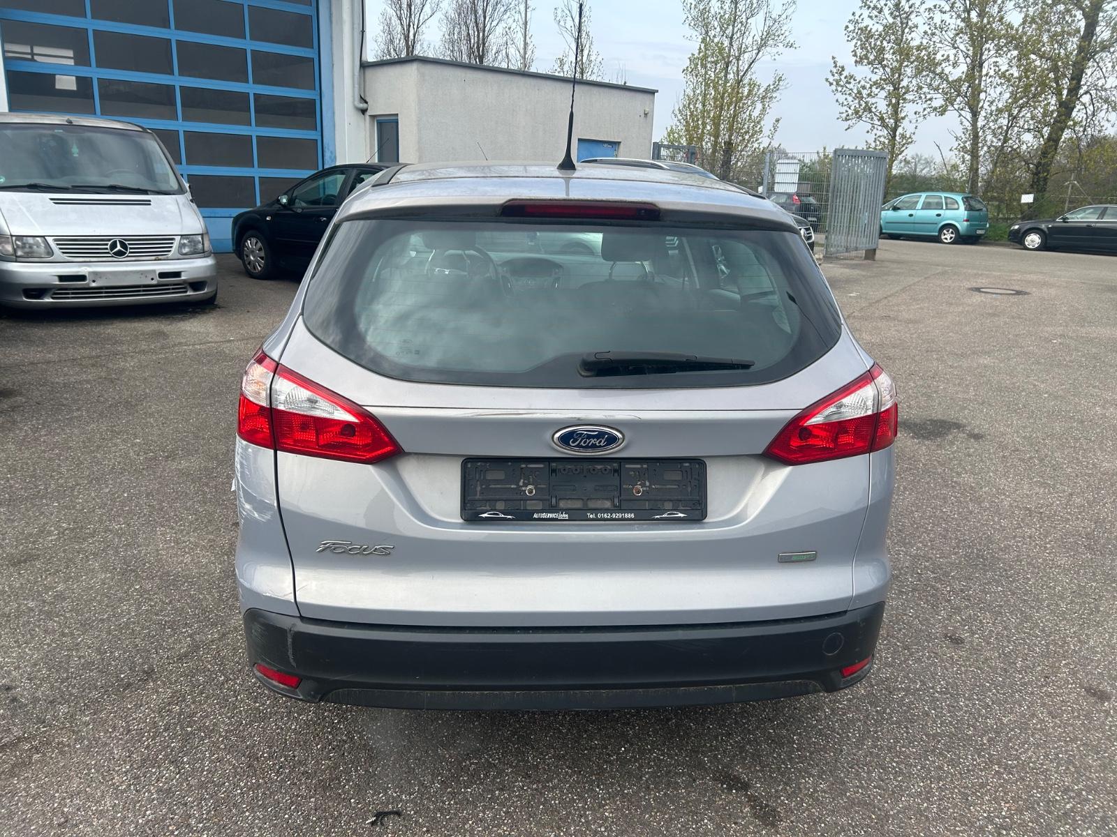 Ford Focus 2013 — photo 5