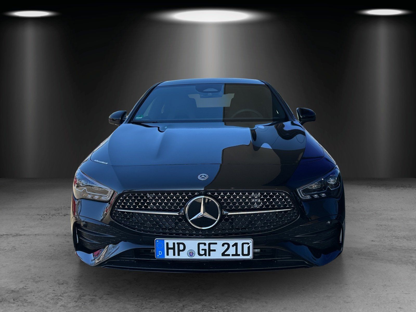 Fahrzeugabbildung Mercedes-Benz CLA 220 d Coupé AMG Pano DISTR KeyGo MULTIBEAM