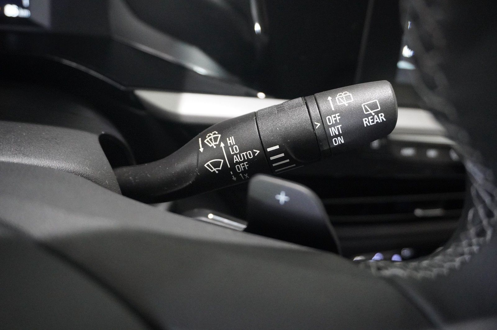 Fahrzeugabbildung Opel Grandland (X) 1.2T ENJOY NAVI/LED/KAMERA/SH/DAB+