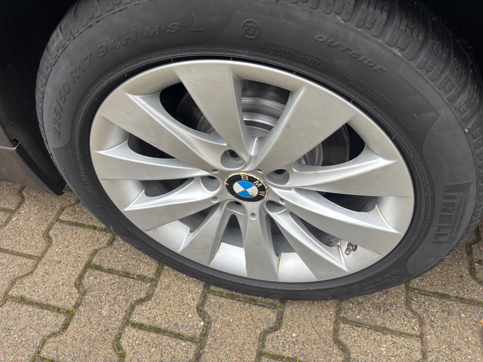 BMW 320 Tour 320 dxDrive M Sport,LED,8x,AHK,RFK,Navi