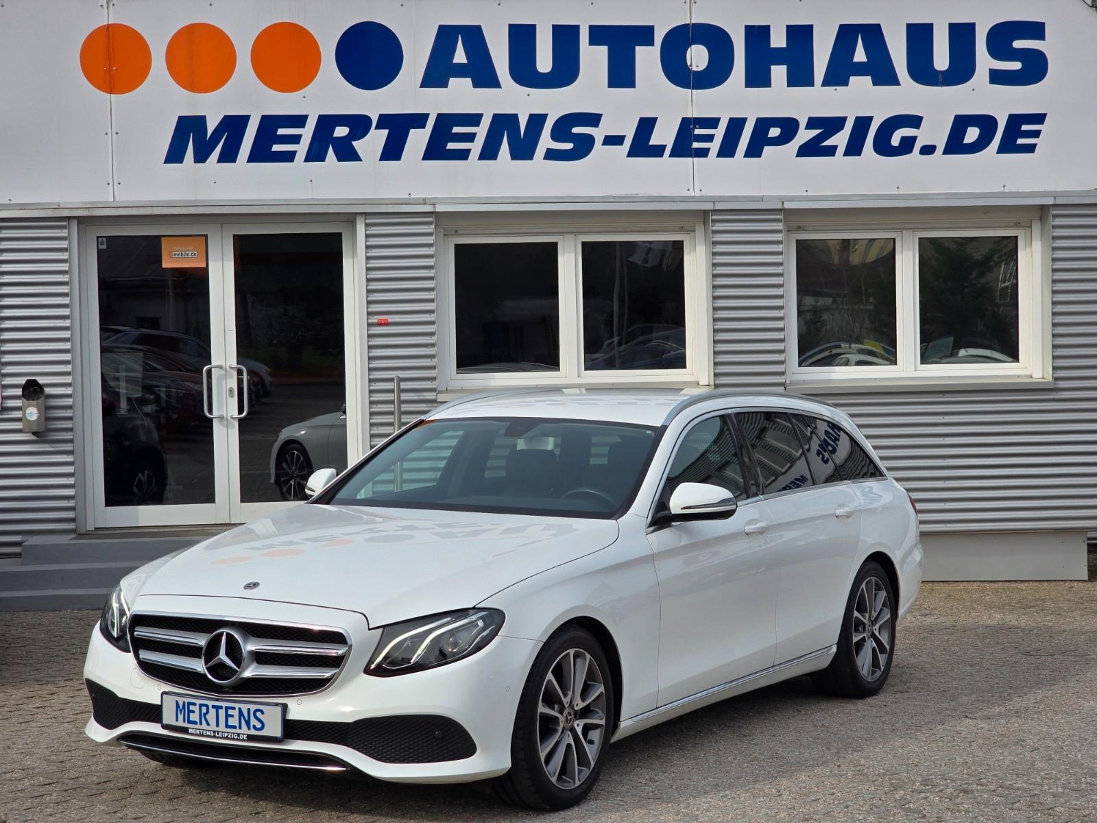Mercedes-Benz E 220d T 9G Avantgarde LED Nav SH Android Apple