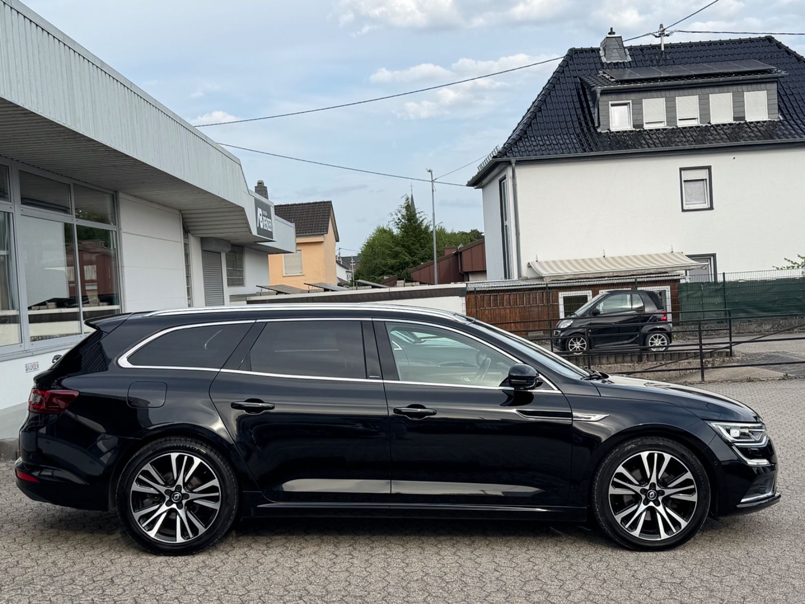 Fahrzeugabbildung Renault Talisman Initiale Paris/PANO/R-Cam/AHK/CarPlay/