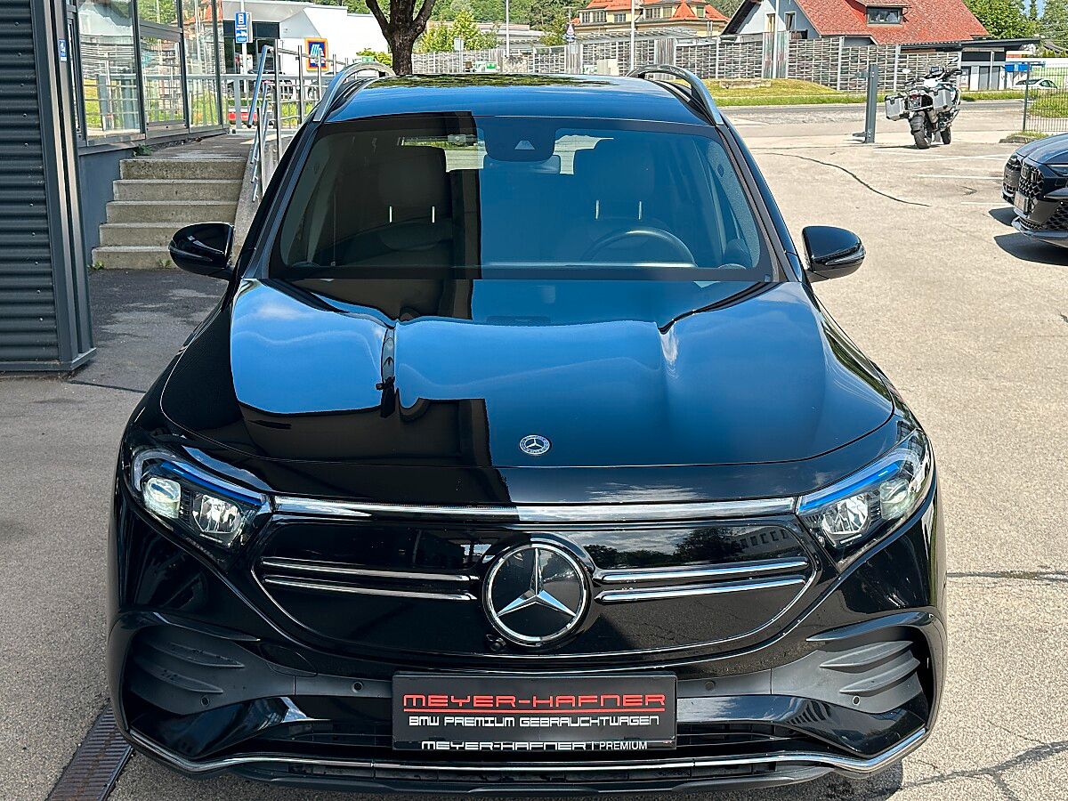Mercedes-Benz EQB 300 4MATIC AMG-Line Aut. imagem 3