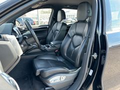 Fahrzeugabbildung Porsche Cayenne 3.6 Schalter, Xenon,Nav,Bose,AHK ,1-Hand