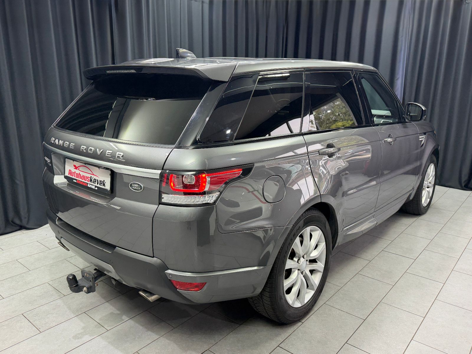 Fahrzeugabbildung Land Rover Range Rover Sport HSE|MERIDIAN|PANO|AHK|LUFT