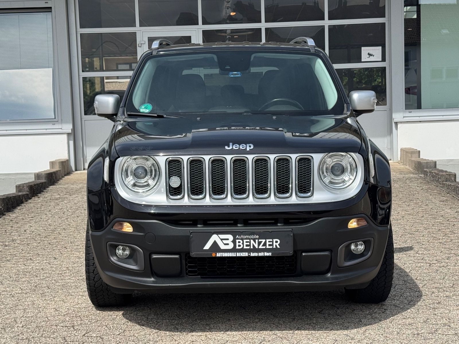 Fahrzeugabbildung Jeep Renegade Limited Adv. Ed. 4x4/LEDER/AHK/KLIMA/SH