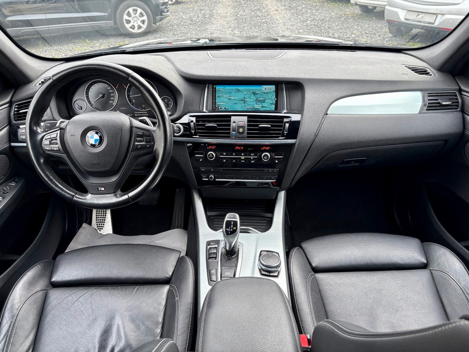 Fahrzeugabbildung BMW X3 xDrive35d Sport-Aut. M SPORTPAKET Navi Leder