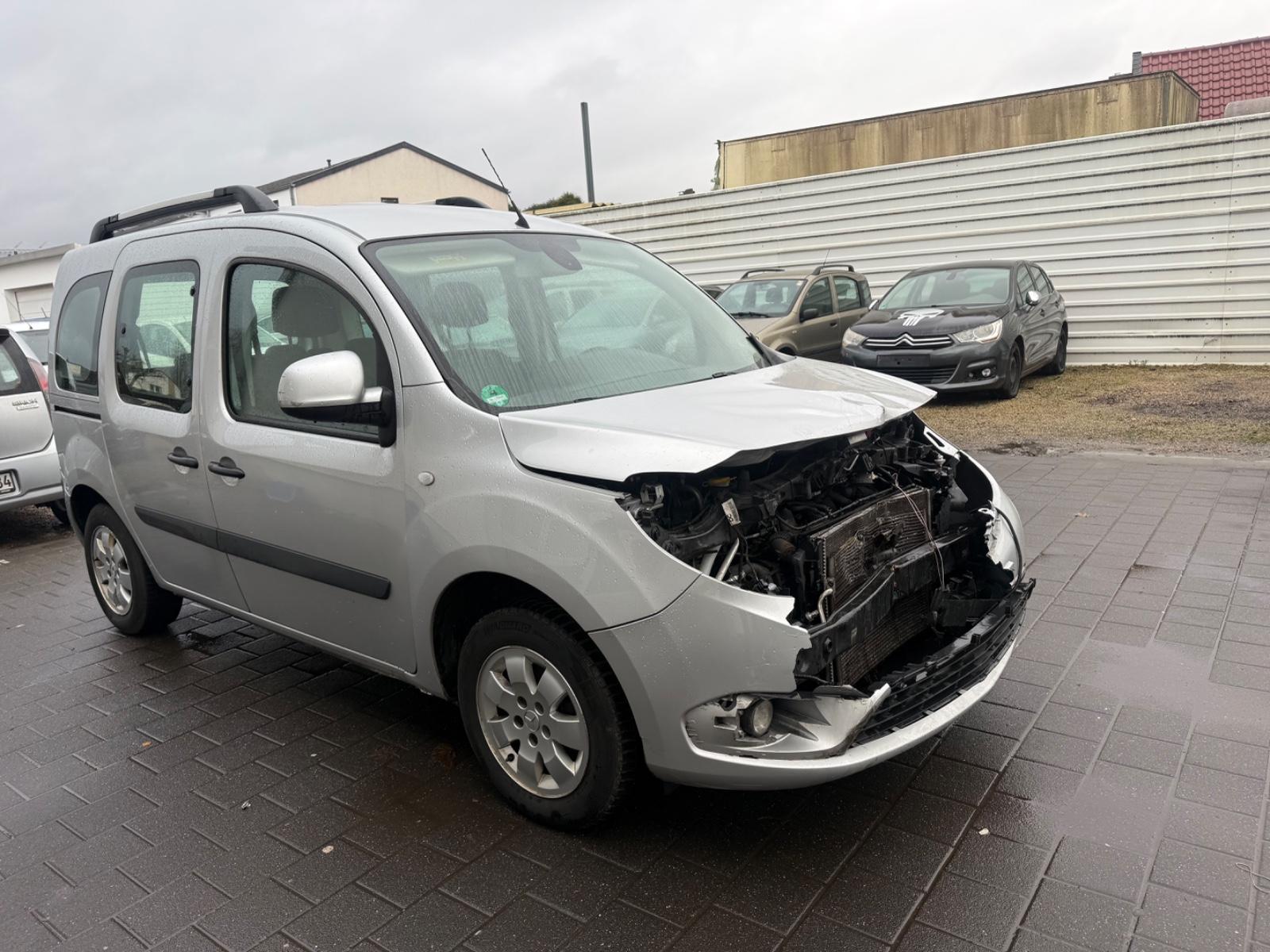 Mercedes-Benz Citan Tourer 109 CDI lang Blechschaden