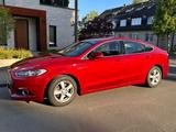 Ford Mondeo 1,5 EcoBoost Titanium nur 23900km! - Ford Mondeo mit Benzin-Antrieb: Limousine, 2.5