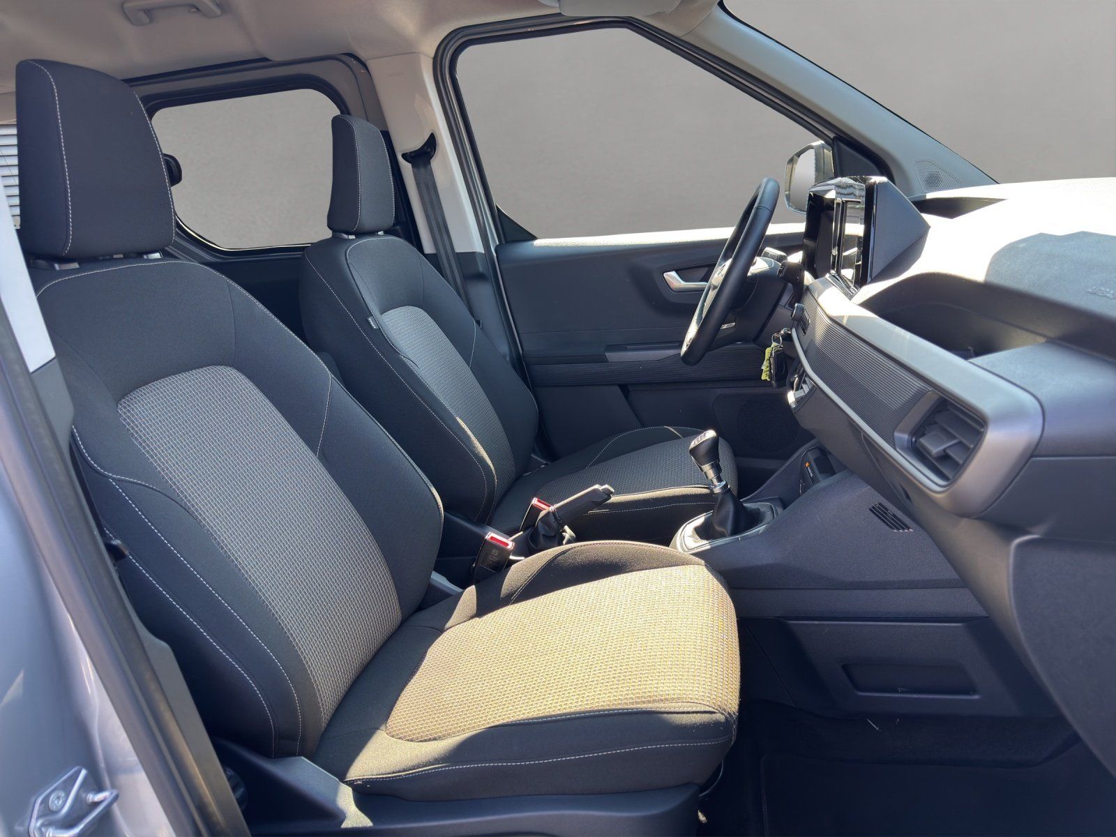 Fahrzeugabbildung Ford Tourneo Courier 1.0 Trend AHK/ACC/KAMERA/NAVI/