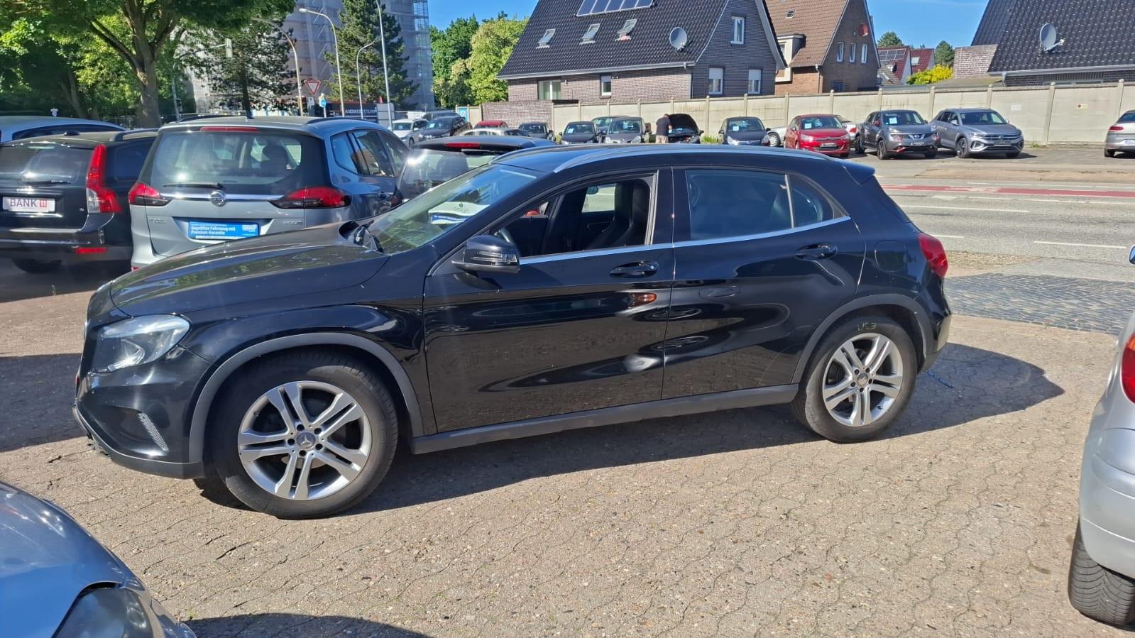 Mercedes-Benz GLA 220 CDI 4Matic Cam/SHZ/BT/Notbremsassis.