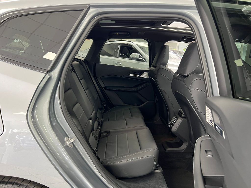 BMW 223 Active Tourer i M-Sport*PANO*HUD*H-K*360°