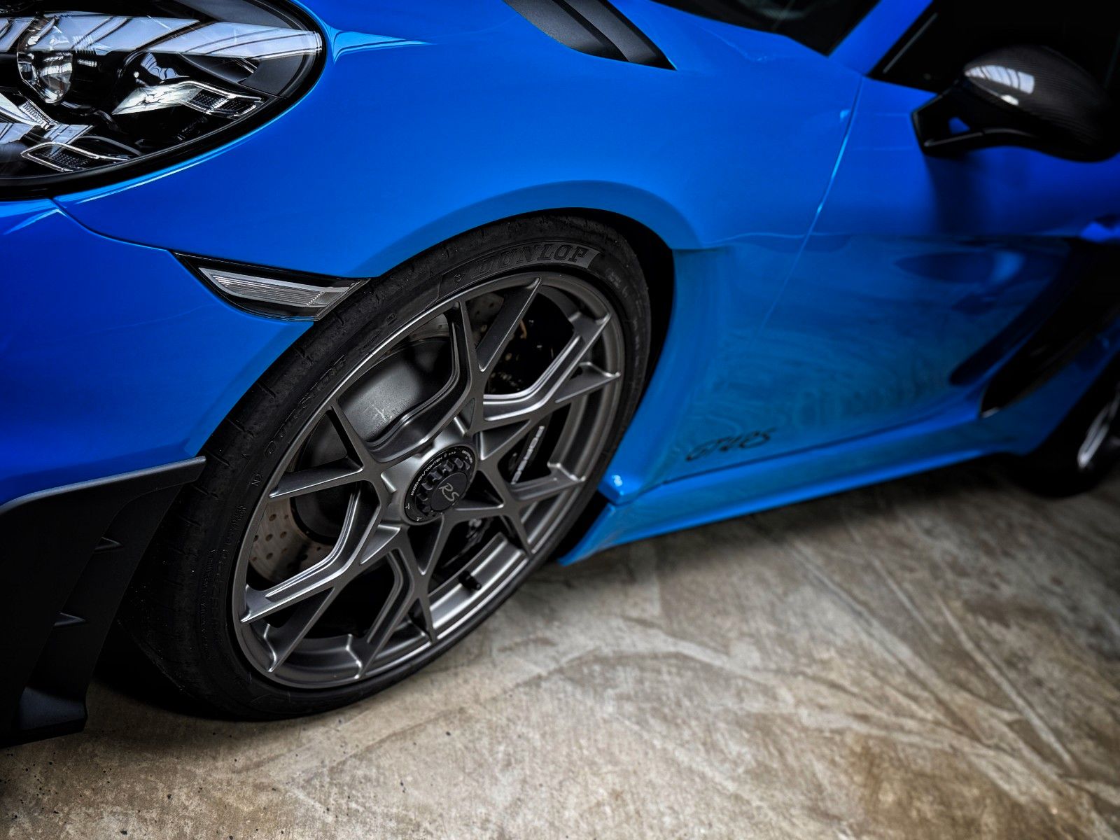 Fahrzeugabbildung Porsche Cayman GT4 RS