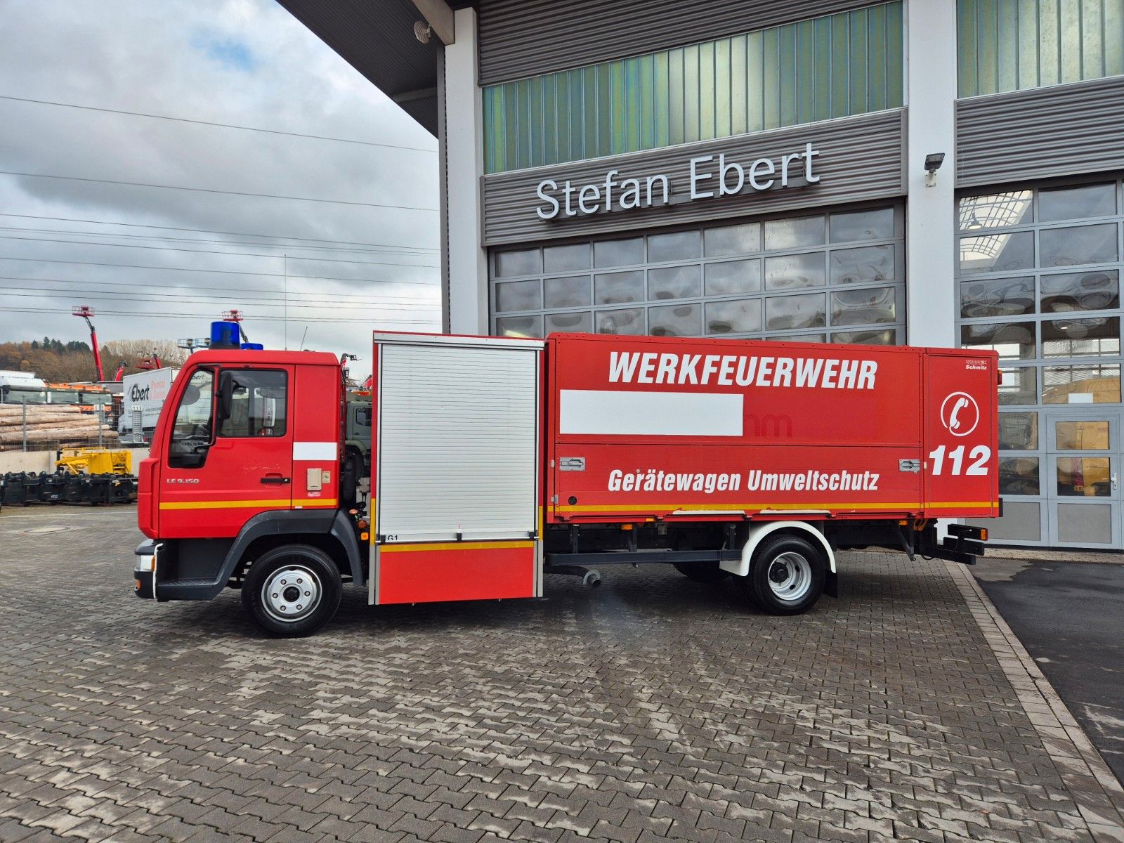 Fahrzeugabbildung MAN LE 9.150 Feuerwehr Schmitz GW-6 Gerätewagen