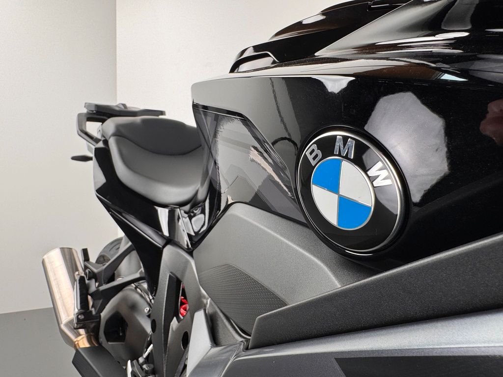 Fahrzeugabbildung BMW S 1000 XR *NEUWERTIGER ZUSTAND *TRIPLE BLACK