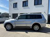 Mitsubishi Pajero 3,2 DI-D 4WD Instyle Automatik  - Mitsubishi aus 2010: Geländewagen