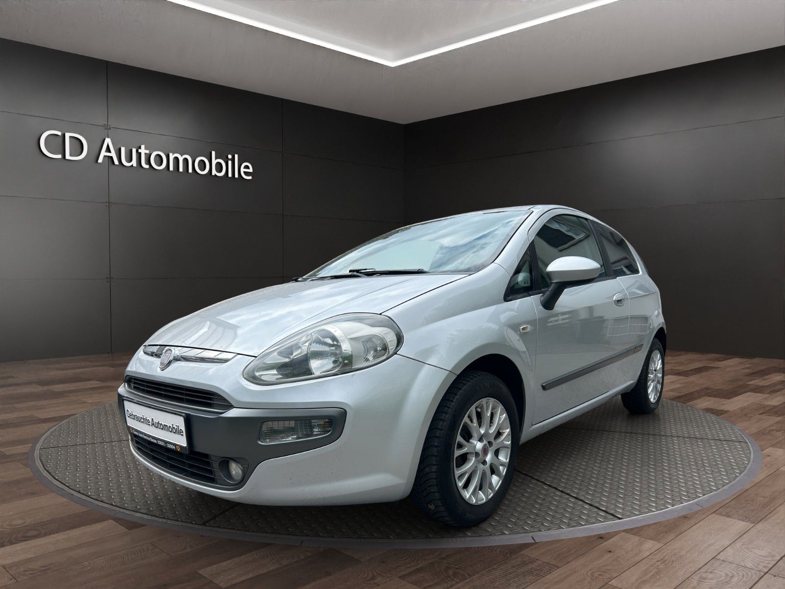 Fahrzeugabbildung Fiat Punto Evo Dynamic Klima  Zahnrimmen neu/