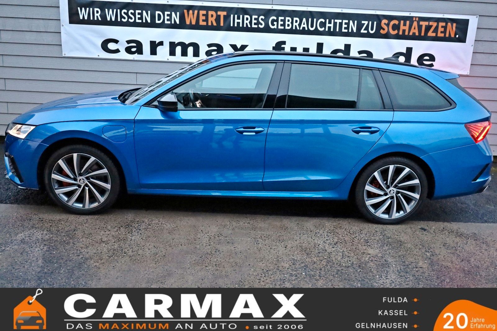 Fahrzeugabbildung SKODA Octavia Combi RS iV,Navi,Kamera,4xSH,HUD,Pano+WR