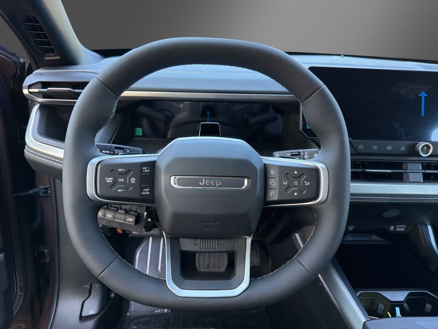 Fahrzeugabbildung Jeep Compass MY26 FIRST EDITION E-HYBRID PANO VOLL
