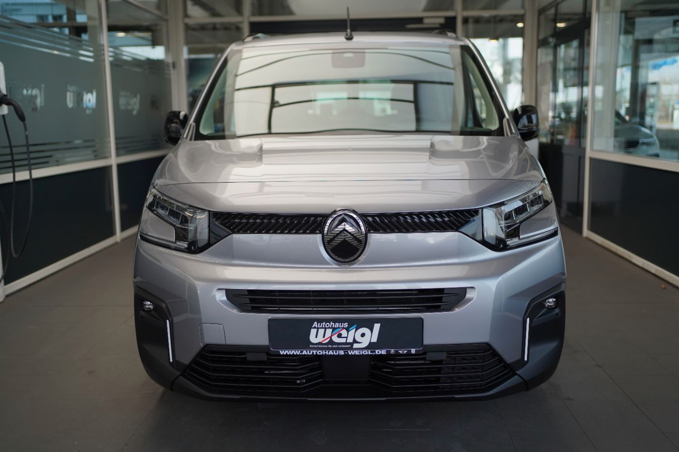 Fahrzeugabbildung Citroën Berlingo XL BlueHDi 130 Max Winter Paket Navi DA