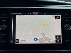 Fahrzeugabbildung Volkswagen T6.1 Multivan STAR EDITION 4MOTION -NAVI*AHK*ACC