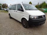 Volkswagen T5 Kombi 9-Sitzer - Volkswagen T5 Kombi: Sitzer 9