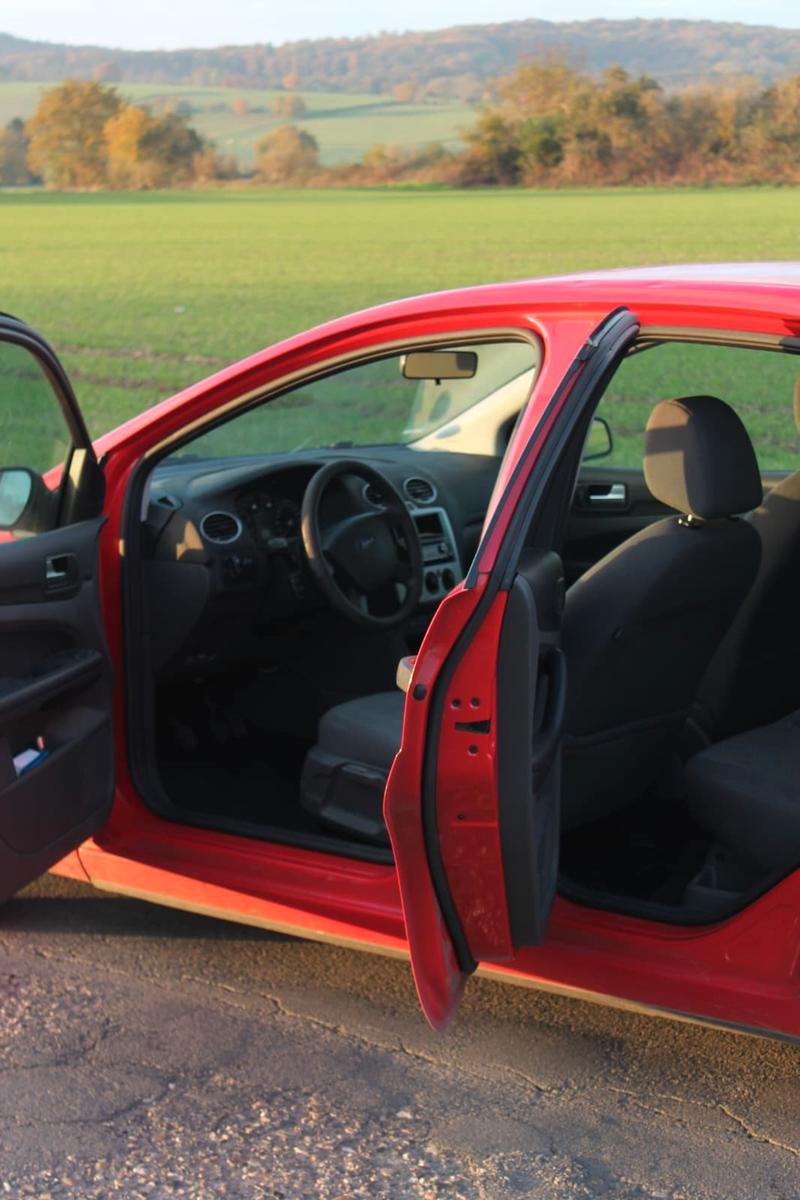 Ford Focus 2005 — photo 7