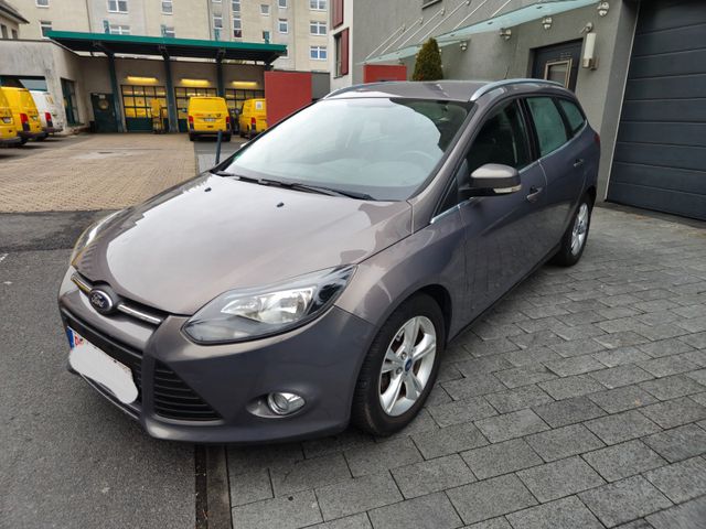 Ford Focus 1.0 ECO"TITANIUM"NAVI-KLIMA-SITZ.-HZG.-PDC