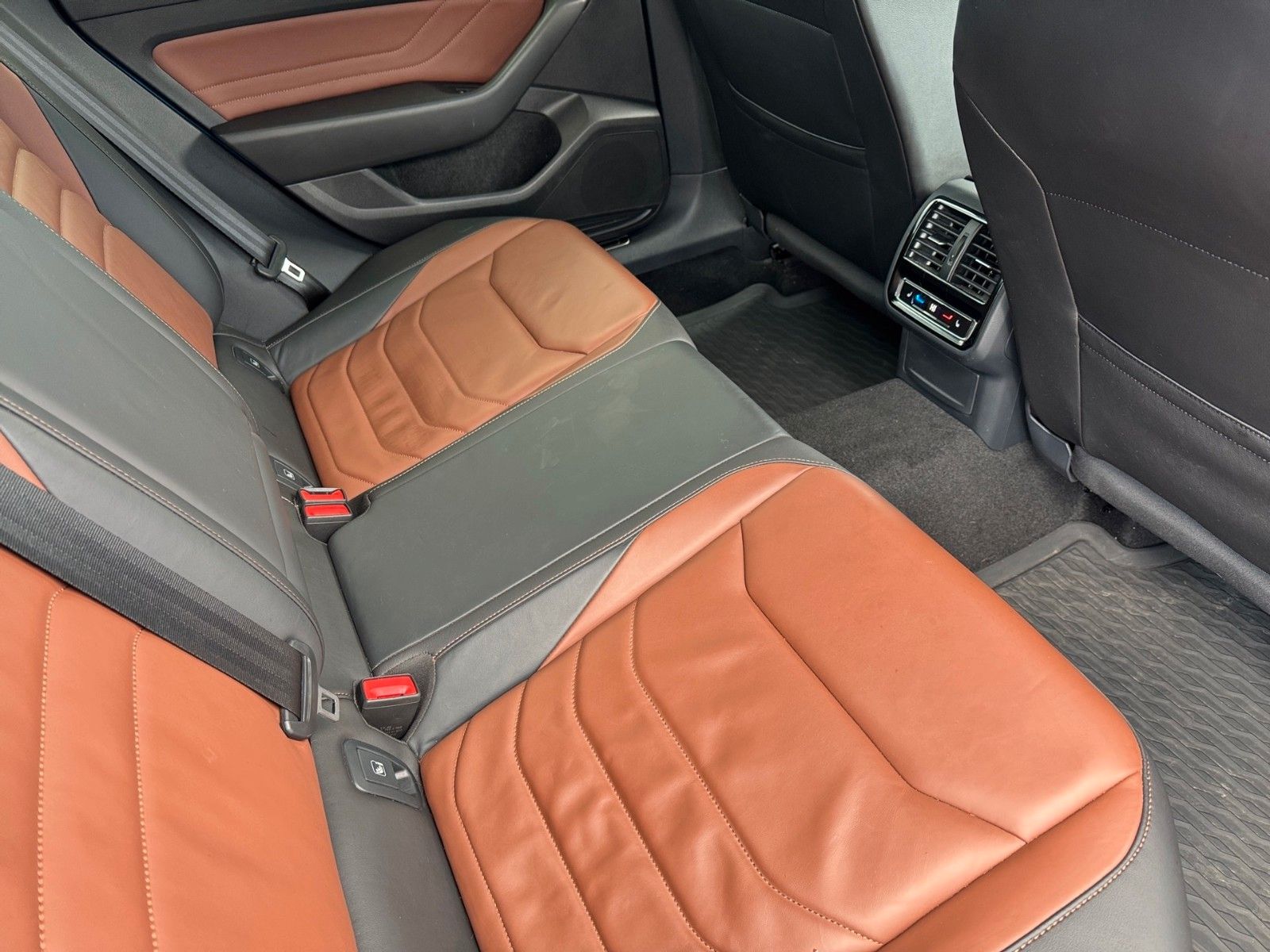 Fahrzeugabbildung Volkswagen Arteon Shooting Brake Elegance 2.0 TDI