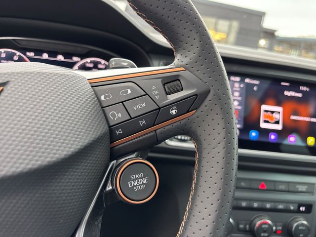 Ateca 1.5 TSI DSG *PANO+AHK+NAVI+BEATS+KESSY+ACC