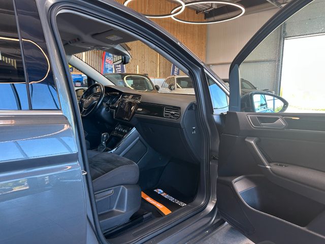 MYAUTOCENTER – Gebraucht- und Jahreswagen mit Werkstattservice in Pfaffenhofen Volkswagen Touran *7.SITZER*STANDHZ*MASSAGE*AHK*KEYLESS*