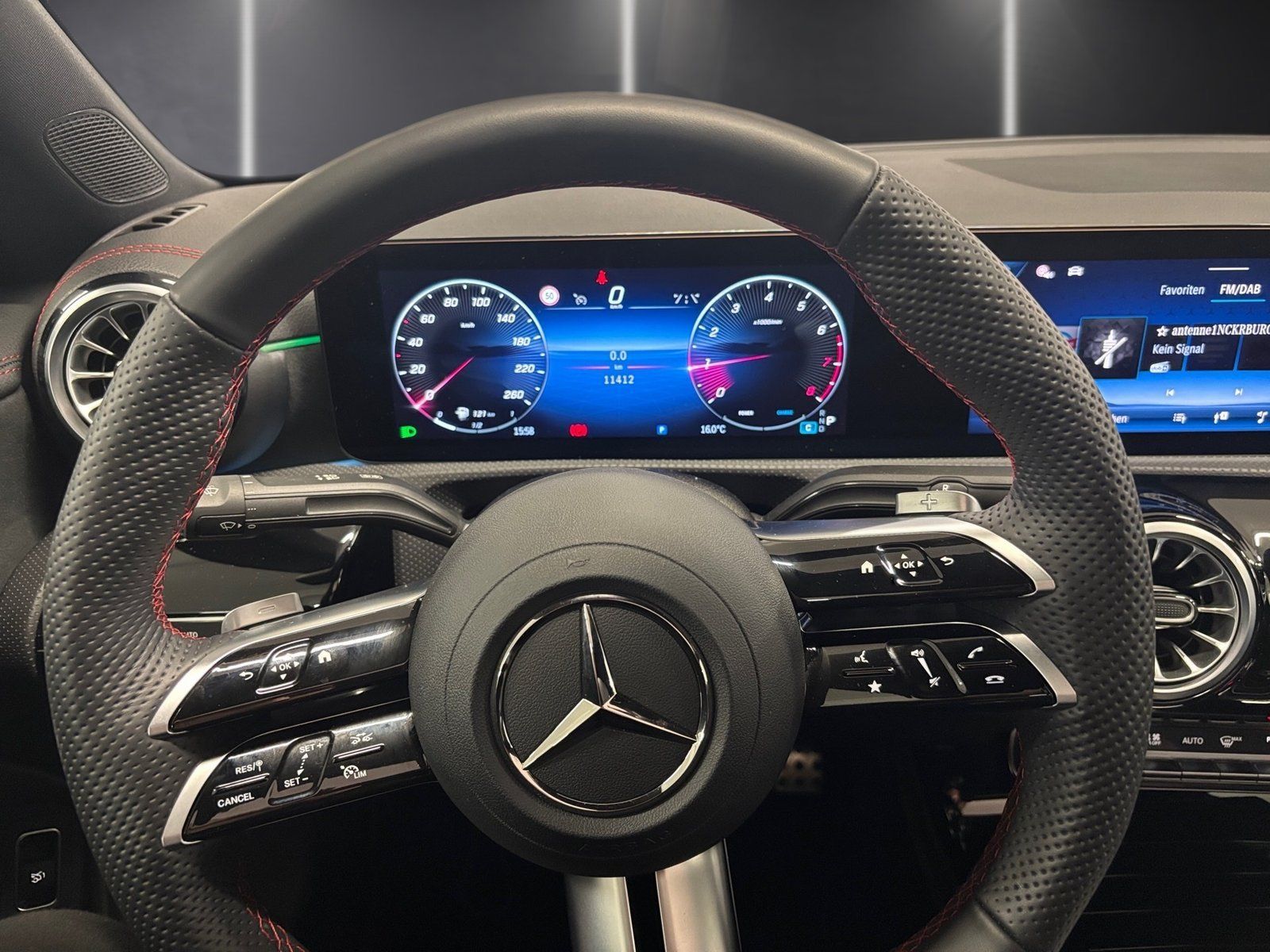 Fahrzeugabbildung Mercedes-Benz CLA 200 AMG Plus*Pano*HUD*19"*Night*MBeam*Totwi*