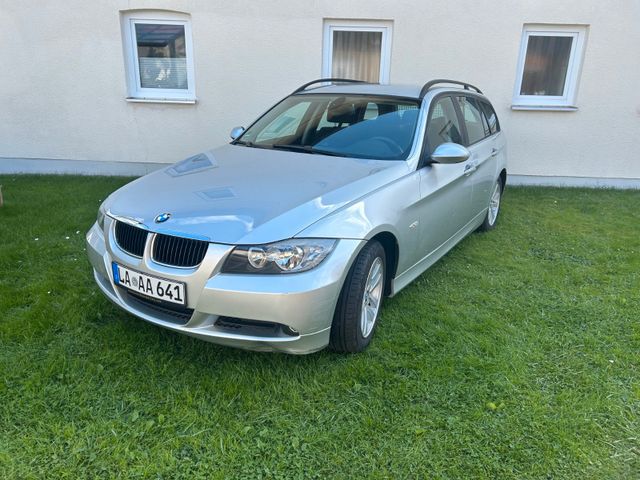 BMW 320i touring -