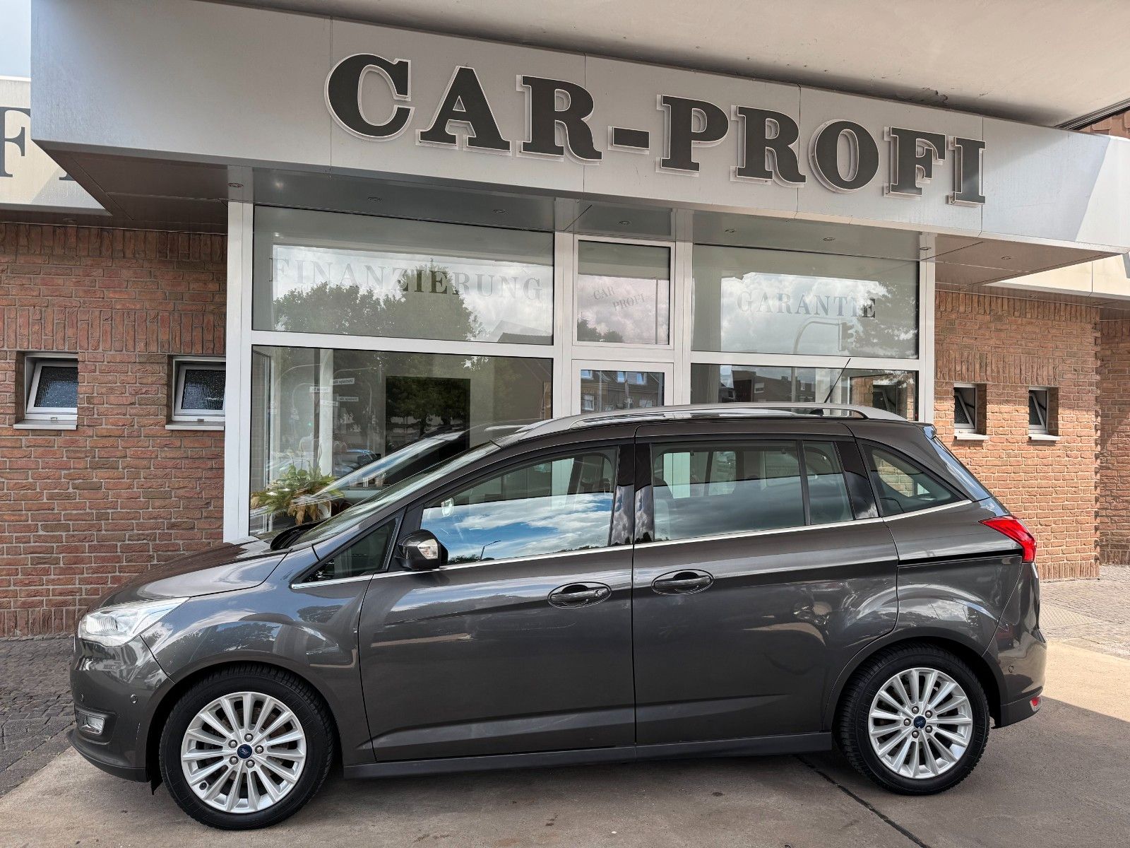 Fahrzeugabbildung Ford Grand C-MAX Titanium 7-Sitze/Navi/Kamera
