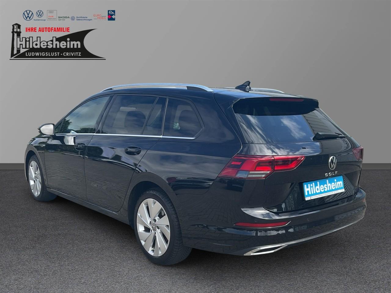 Volkswagen Golf VIII Variant Style 2.0 TDI, DSG, Navi, AHK,