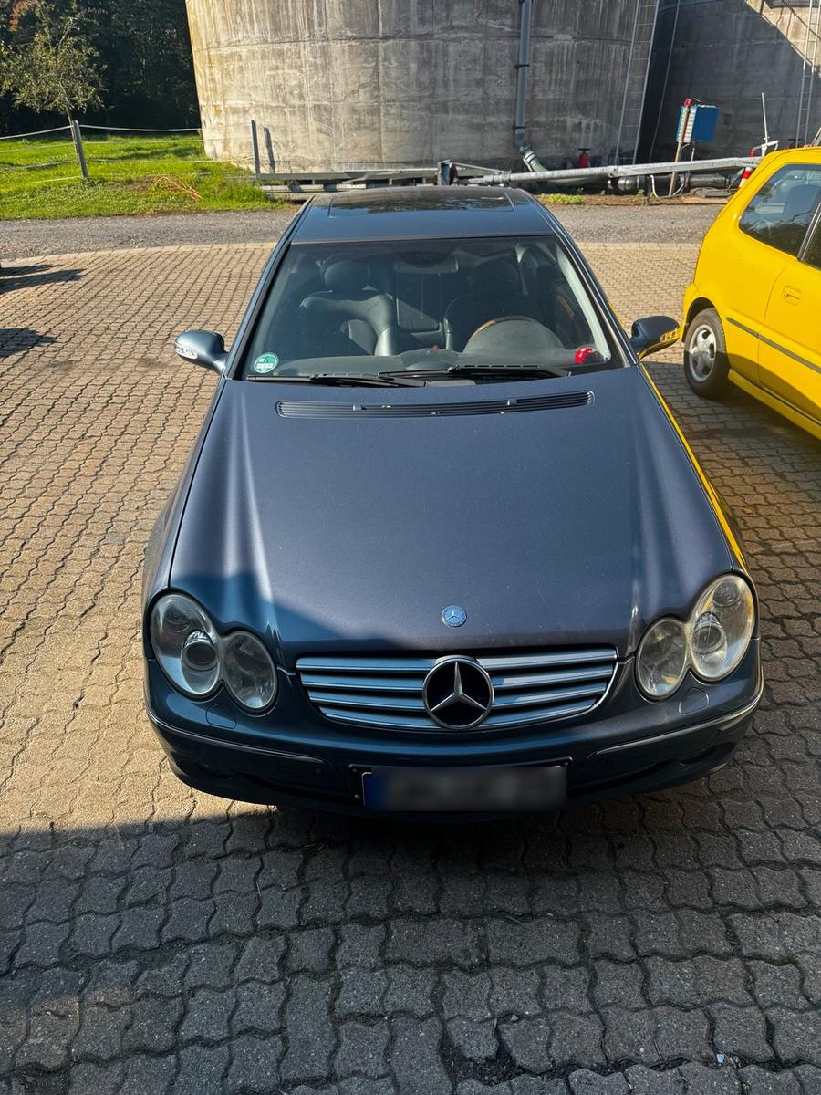Mercedes-Benz CLK 320
