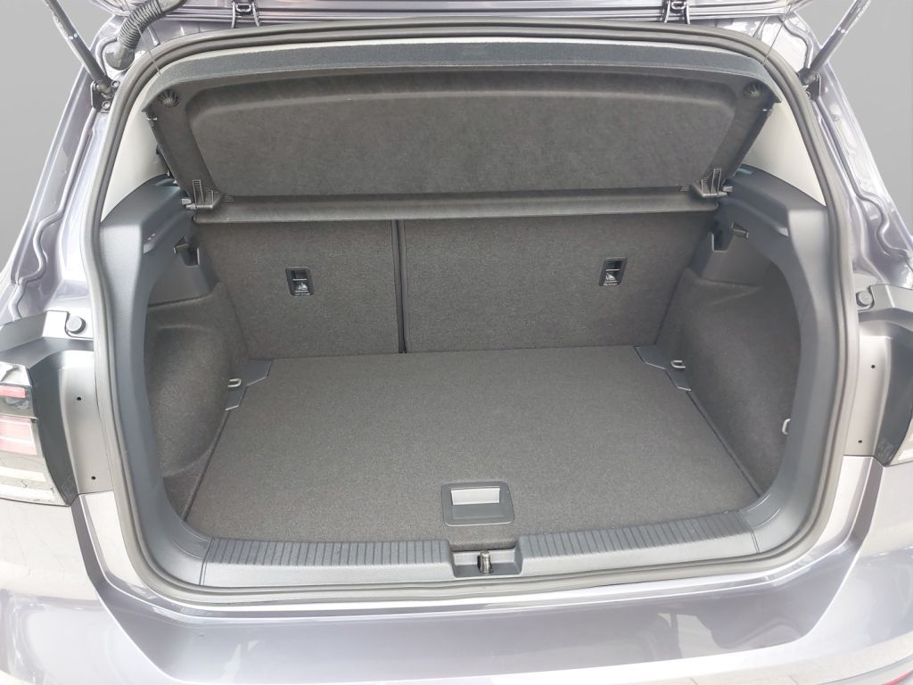 Fahrzeugabbildung Volkswagen T-Cross 1.0 TSI Move Climatronic SH PDC ACC