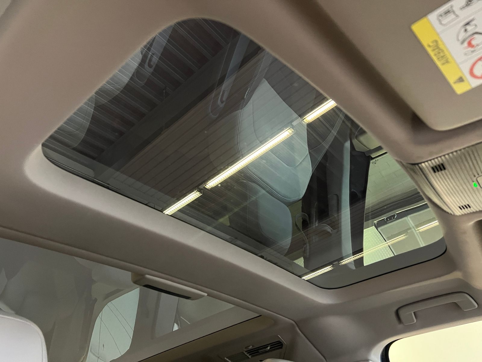 Fahrzeugabbildung Volkswagen Multivan T7 Style 2.0 TDI DSG *AHK, IQ.Light, Pa
