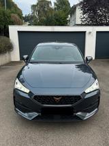 Cupra LEON VZ 2.0 TSI DSG NAVI KAMERA KEYLESS ACC SHZ - Cupra Leon von privat