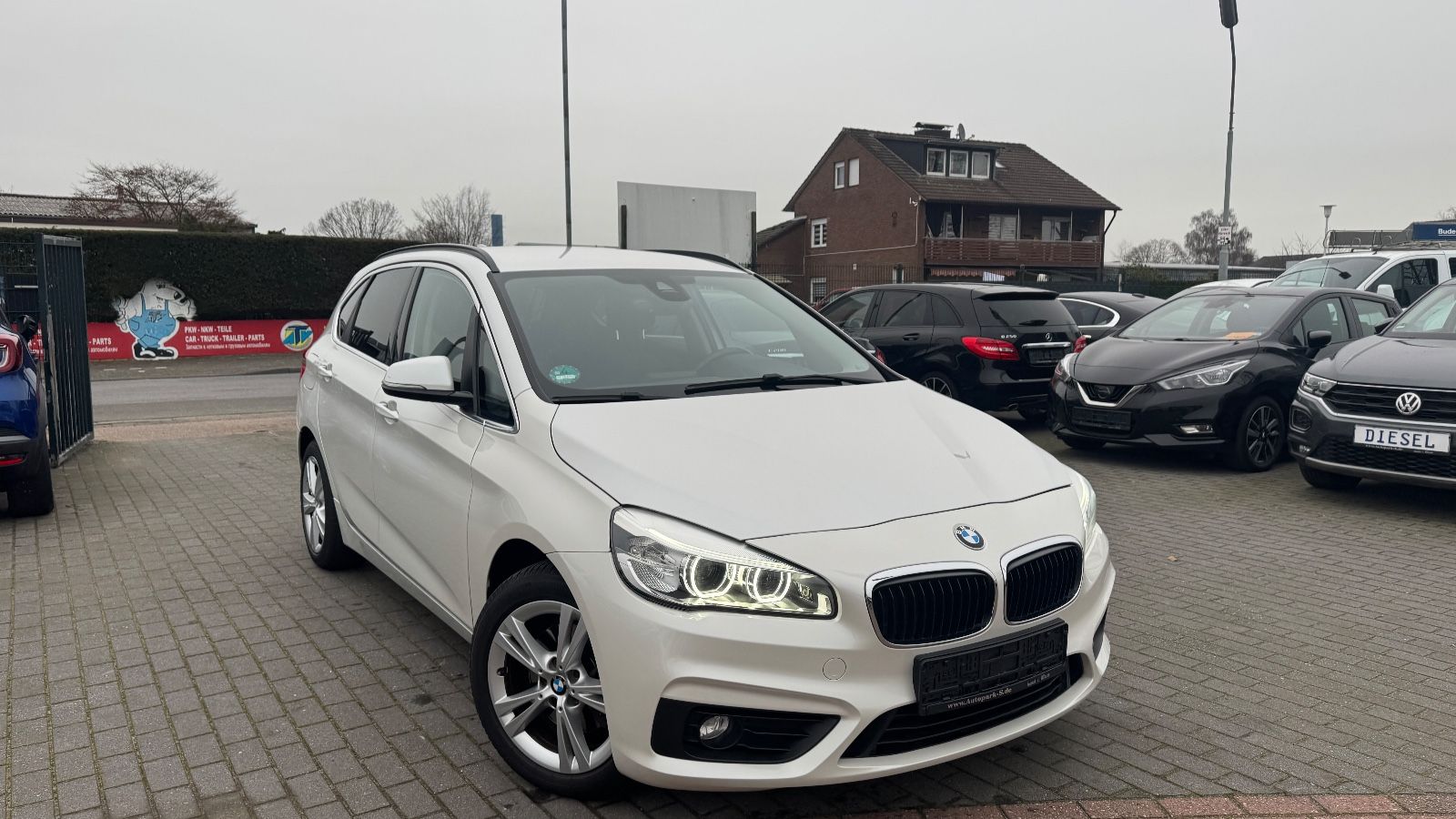 BMW 220i M-Sport Active Tourer | NAVI | LED | AHK