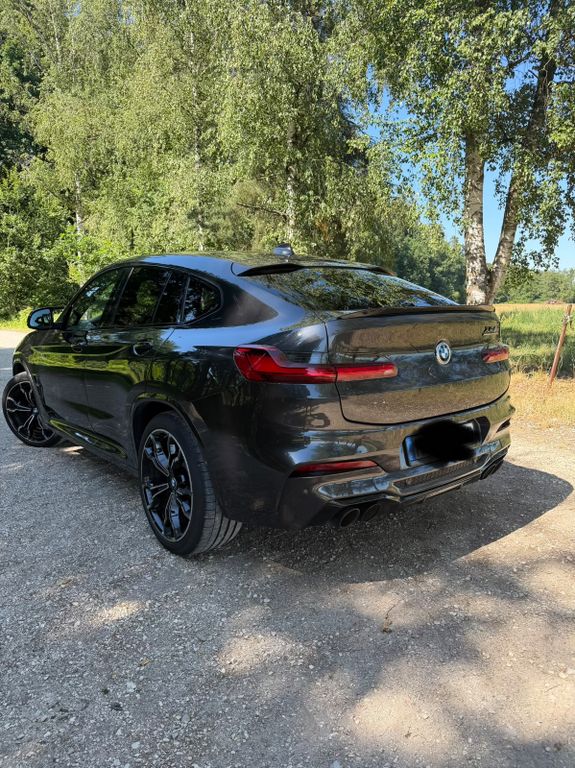 Image of BMW X4 M