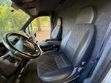 Fiat Camper & Motorrad Transporter, Kühlschrank, DAB+ - silberne Fiat Ducato