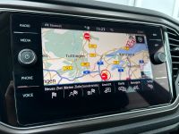 VW T-Roc 1.5 TSI DSG Style ACC PANO AHK KAM EXPORT bei Autohaus Landmann & Maier OHG