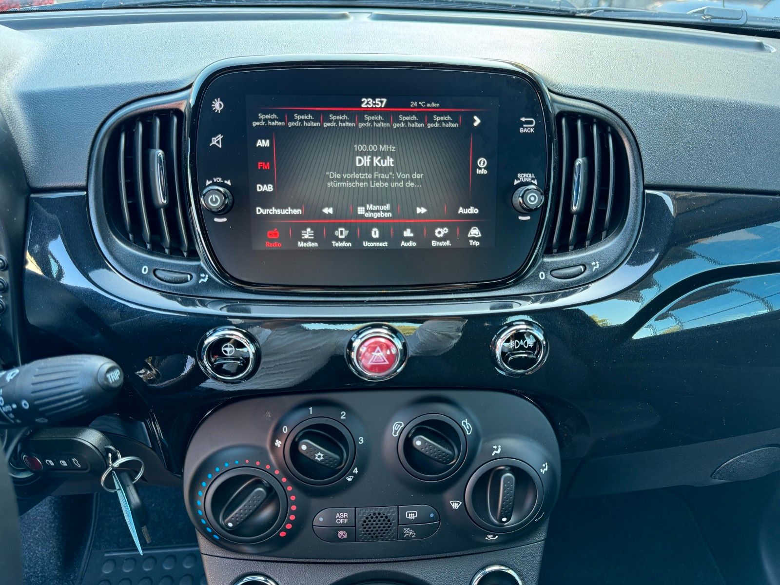 Fahrzeugabbildung Fiat 500 Hatchback MY23 1.0 GSE /Carplay /Tempomat