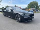 BMW 745 e M Sport"HUD"NAVI"MASSAGE" - BMW 745 in Berlin