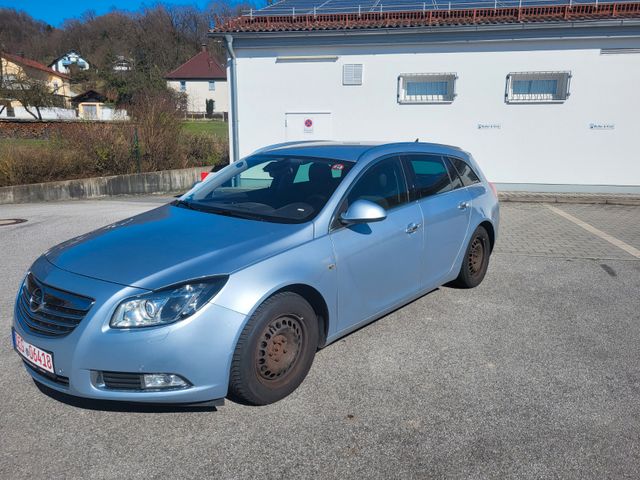 Opel Insignia A Sports Tourer Innovation--NAVI--XENON