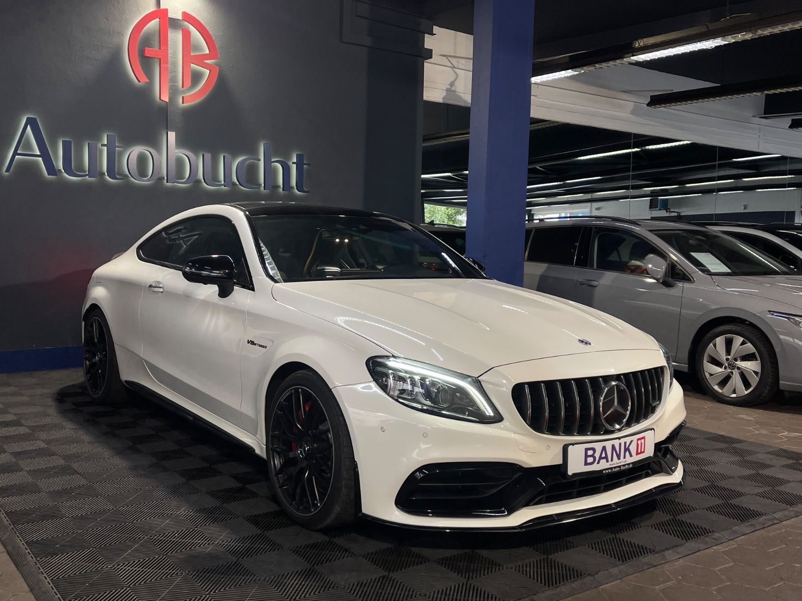 Mercedes-Benz C 63 s AMG/AERO/V8/VOLL